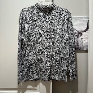 Speculation mock neck shirt